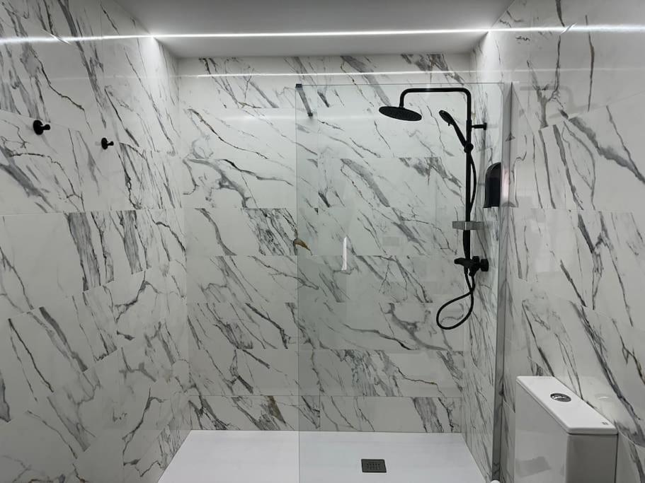 Esplendido En Vt-14944 Apartamento Madrid