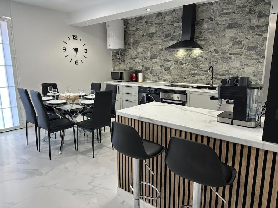 Esplendido En Vt-14944 Apartamento Madrid